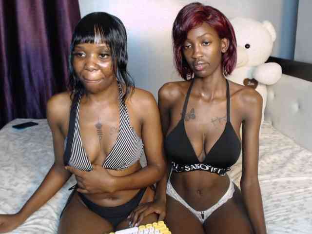 VelvetCuties webcam
