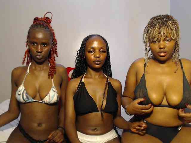 VelvetCuties webcam