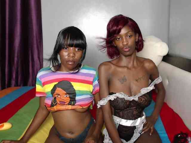 VelvetCuties webcam