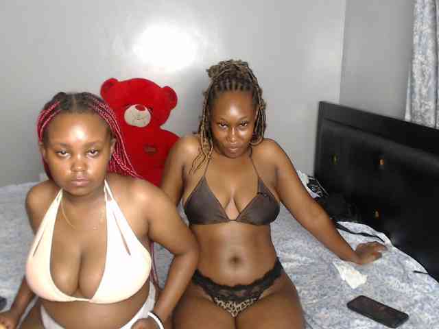 VelvetCuties webcam