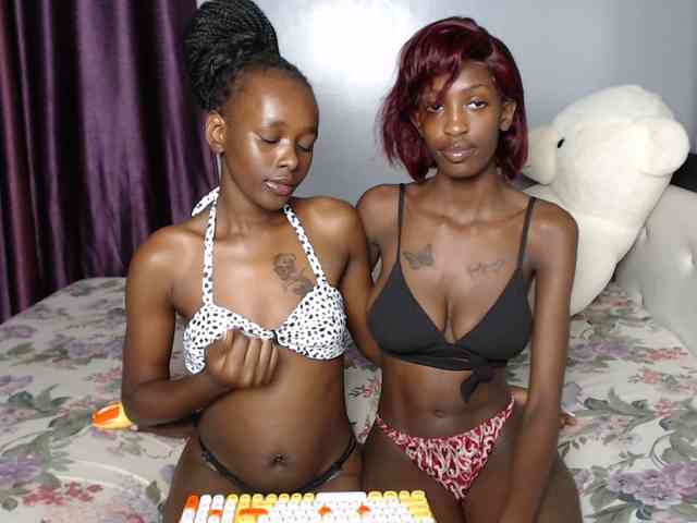 VelvetCuties webcam