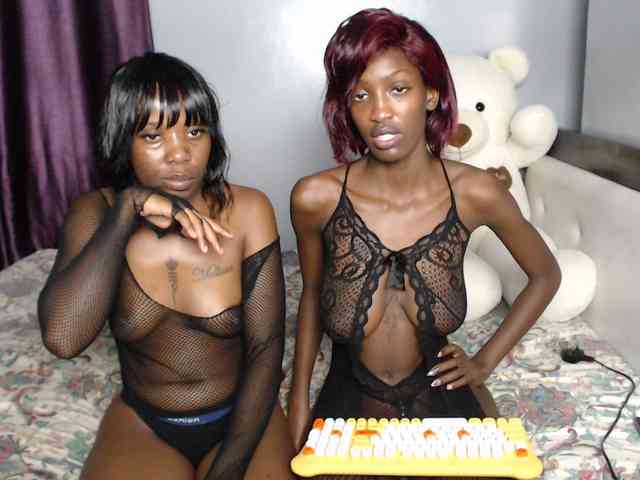 VelvetCuties webcam