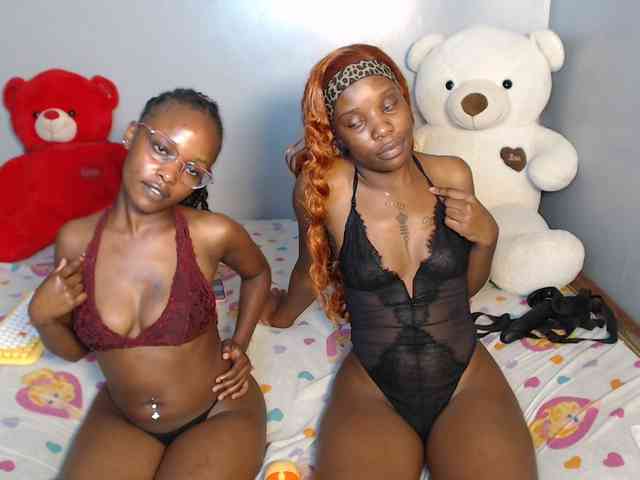VelvetCuties webcam