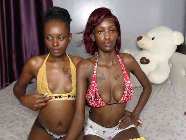 VelvetCuties webcam