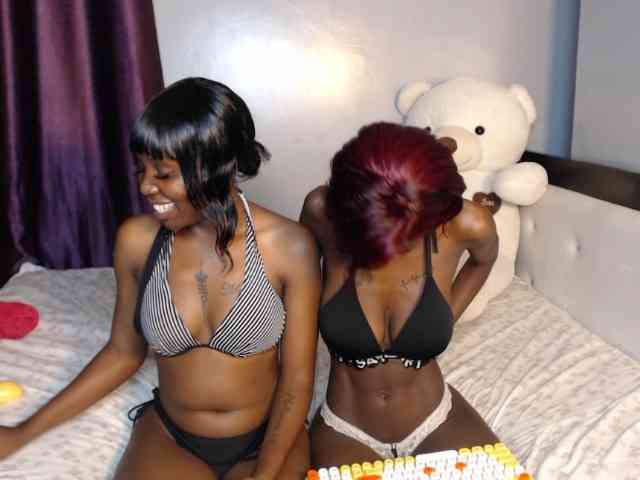 VelvetCuties webcam