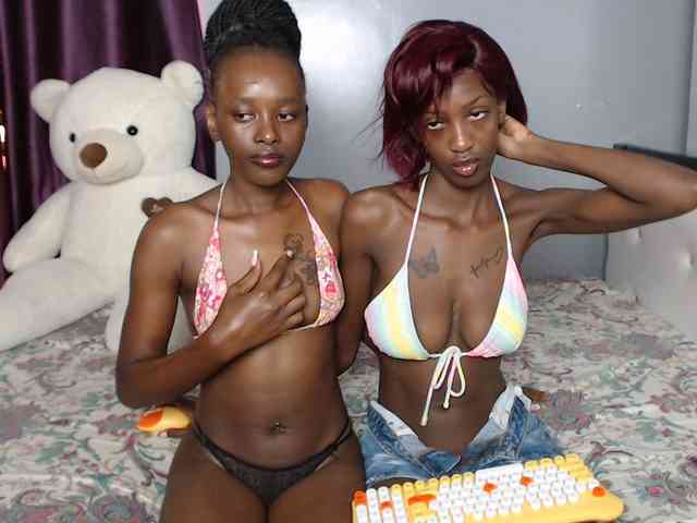 VelvetCuties webcam