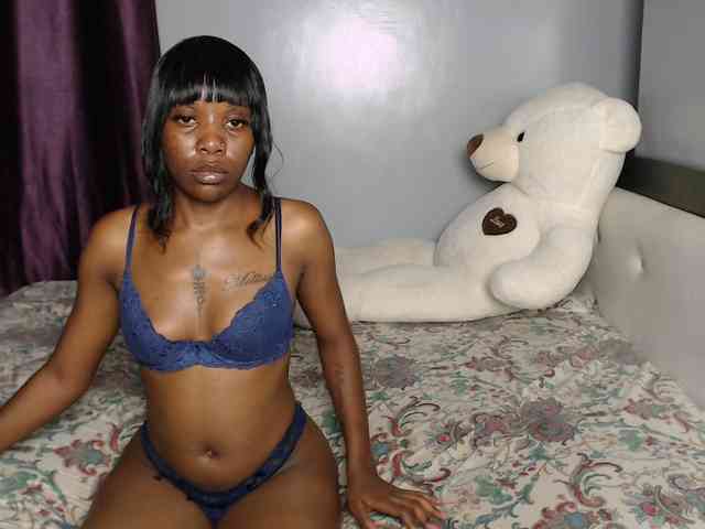 VelvetCuties webcam