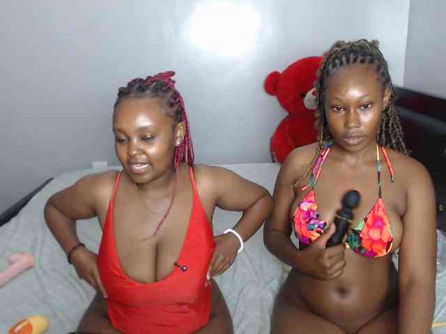 VelvetCuties webcam