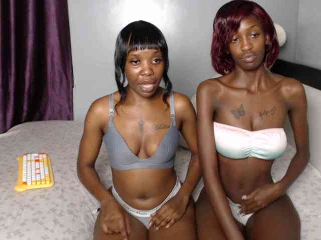 VelvetCuties webcam
