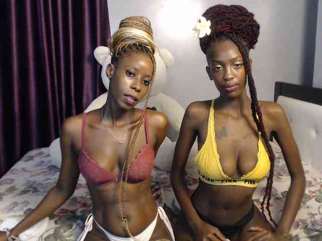 Modèle: VelvetCuties