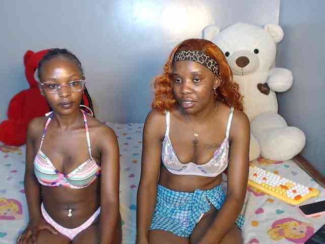 VelvetCuties webcam