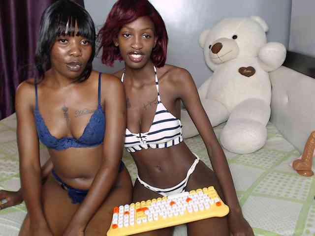 VelvetCuties webcam