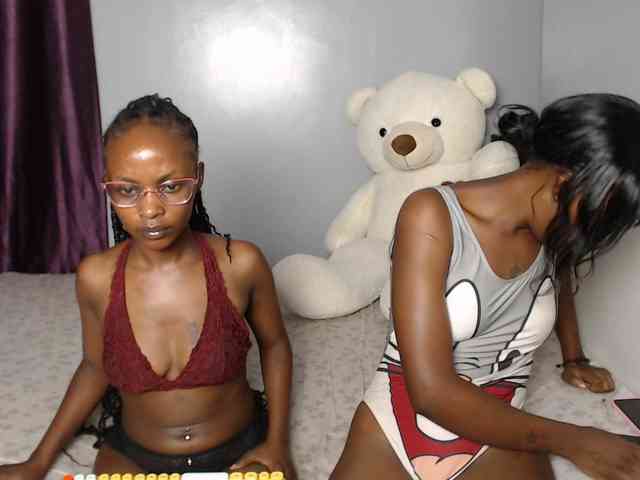 VelvetCuties webcam