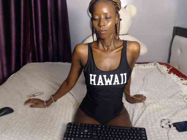 VelvetCuties webcam