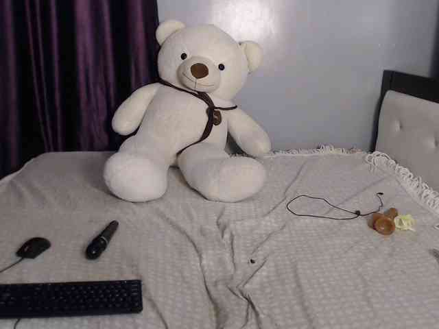 VelvetCuties webcam