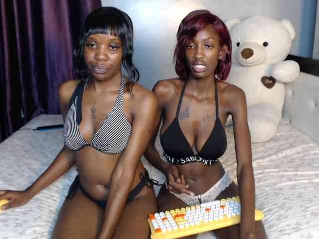 VelvetCuties webcam