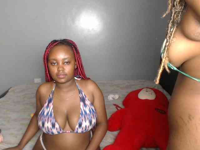 VelvetCuties webcam