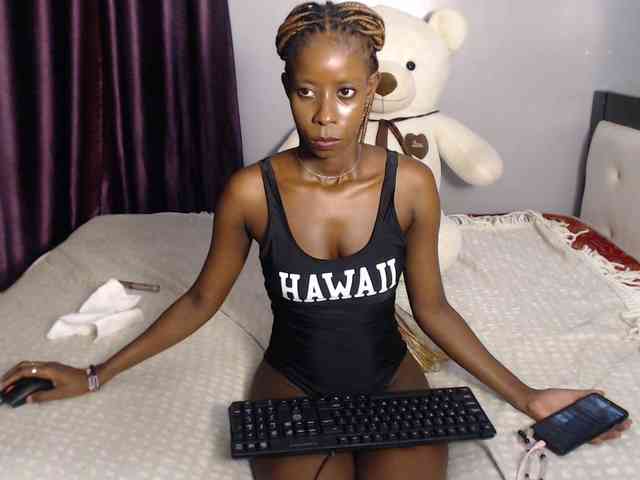 VelvetCuties webcam