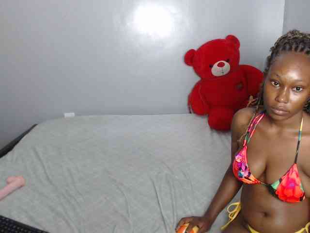 VelvetCuties webcam