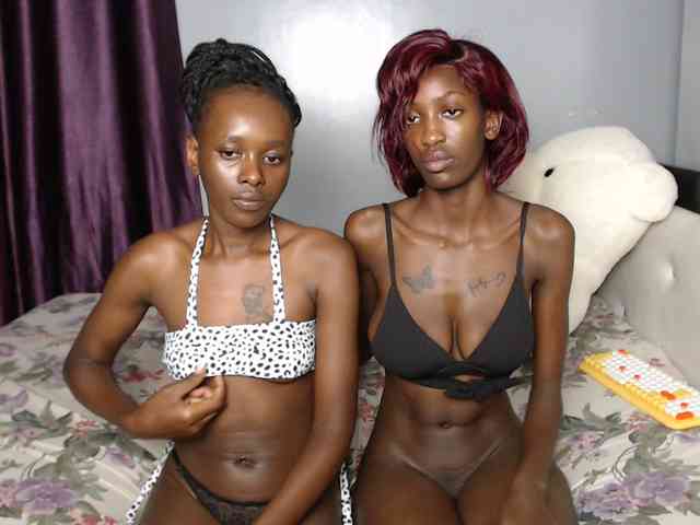 VelvetCuties webcam