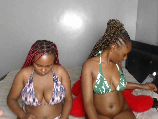 VelvetCuties webcam