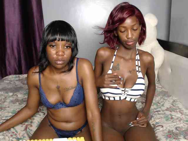 VelvetCuties webcam
