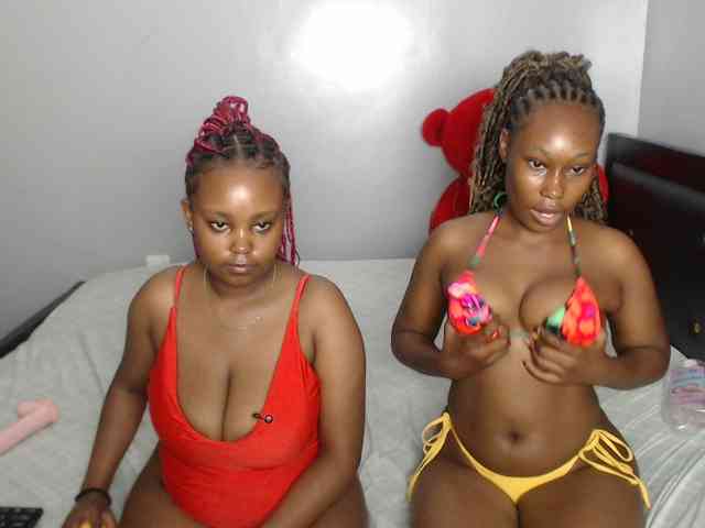 VelvetCuties webcam