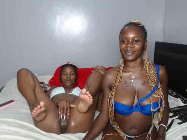 VelvetCuties Sex Cam Show