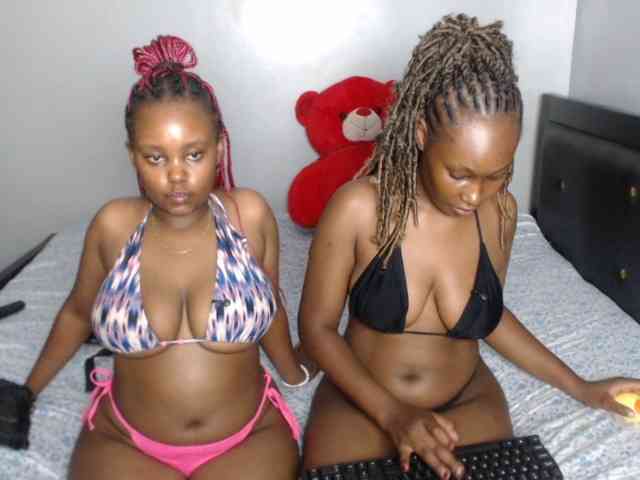 VelvetCuties webcam