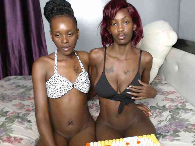 VelvetCuties webcam