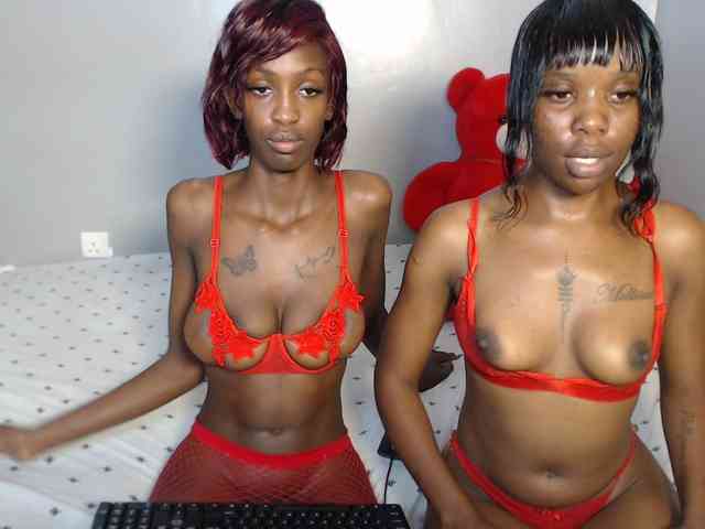 VelvetCuties webcam