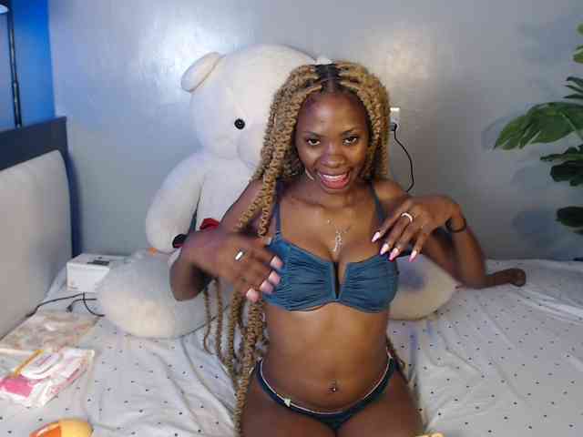 VelvetCuties webcam