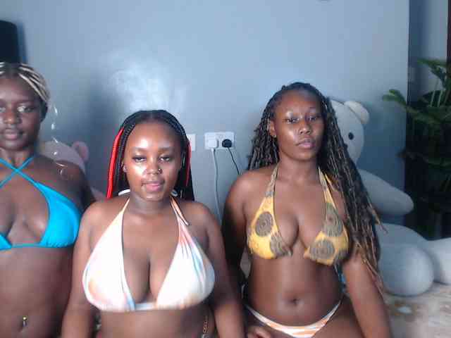 VelvetCuties webcam