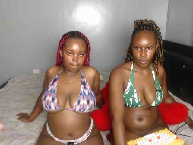 VelvetCuties webcam