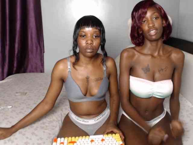VelvetCuties webcam