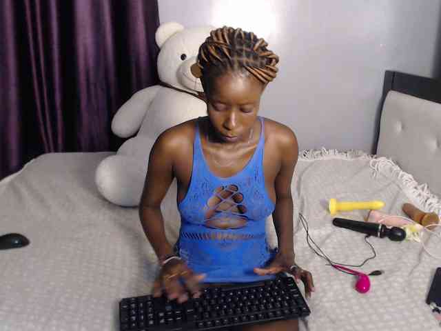 VelvetCuties webcam