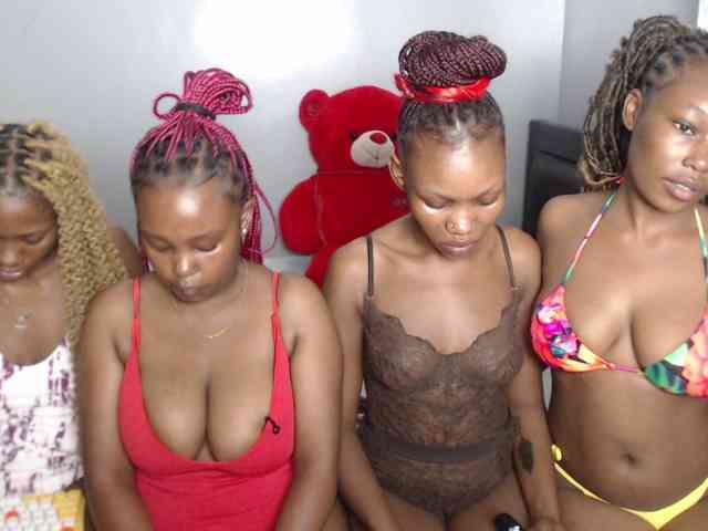 Modèle: VelvetCuties