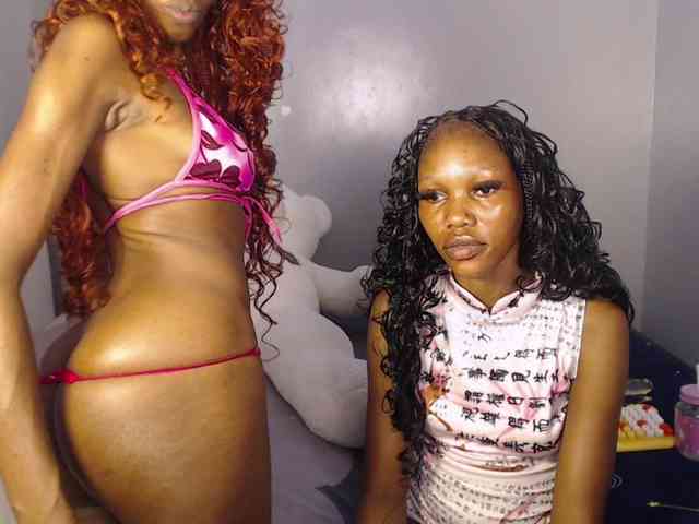 VelvetCuties webcam