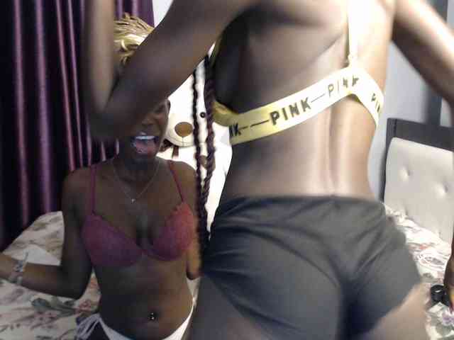 Modèle: VelvetCuties