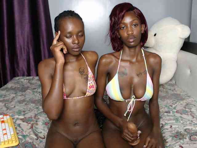 VelvetCuties webcam