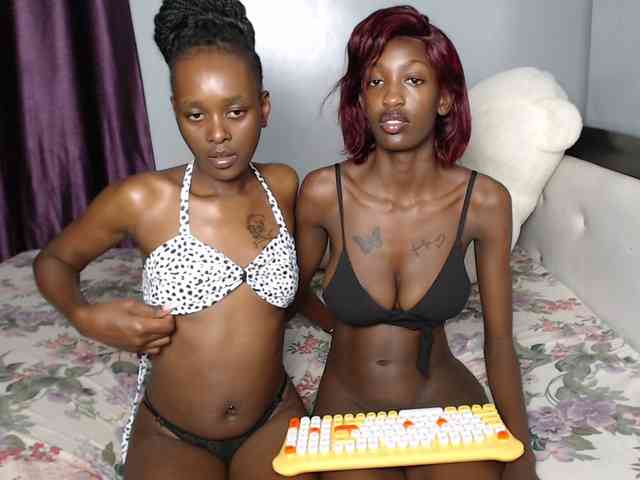 VelvetCuties webcam