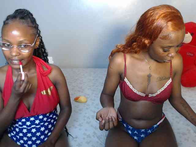 VelvetCuties webcam