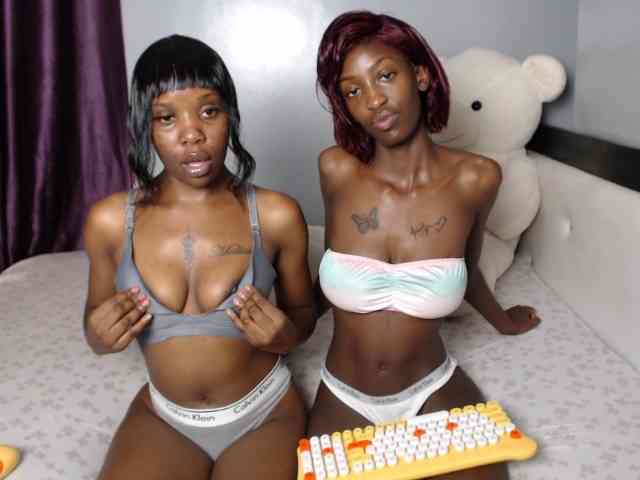 VelvetCuties webcam
