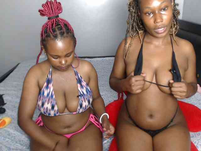 VelvetCuties webcam