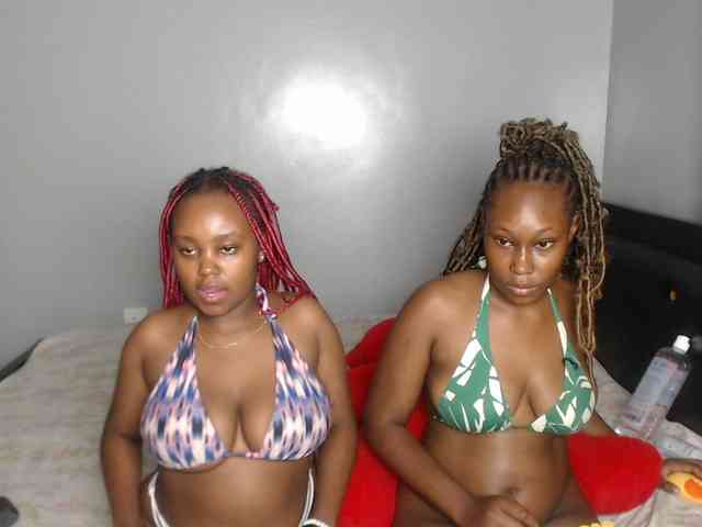 VelvetCuties webcam