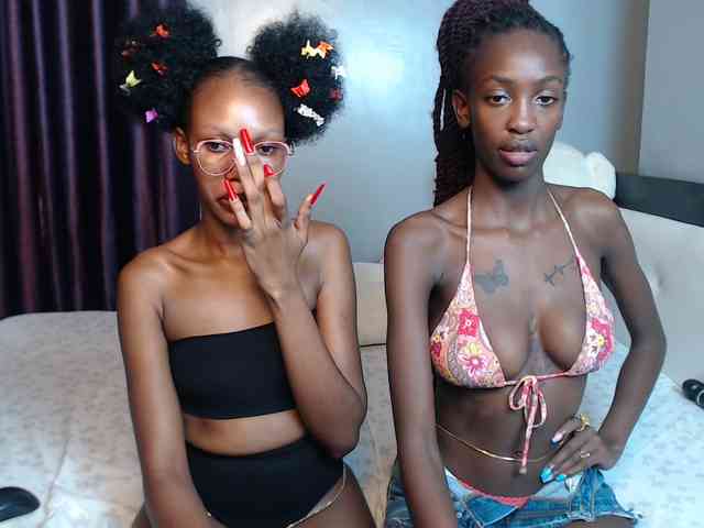 VelvetCuties webcam