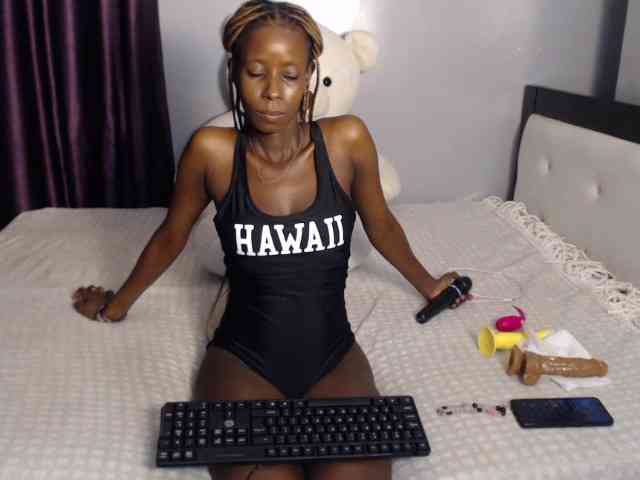 VelvetCuties webcam