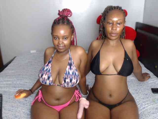 VelvetCuties webcam