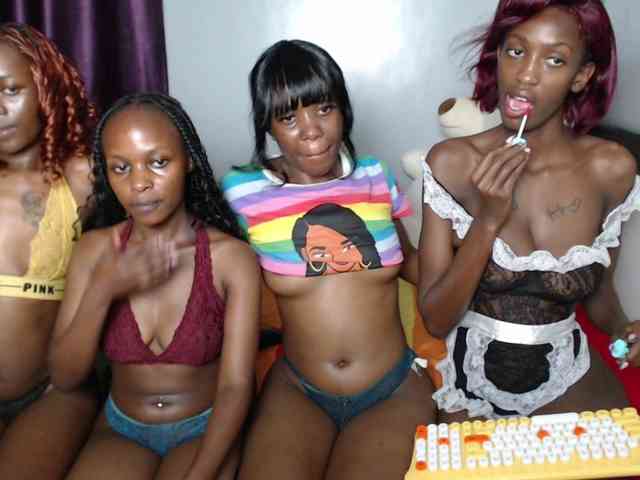 VelvetCuties webcam