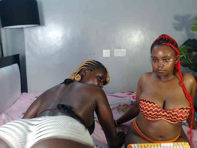 VelvetCuties webcam